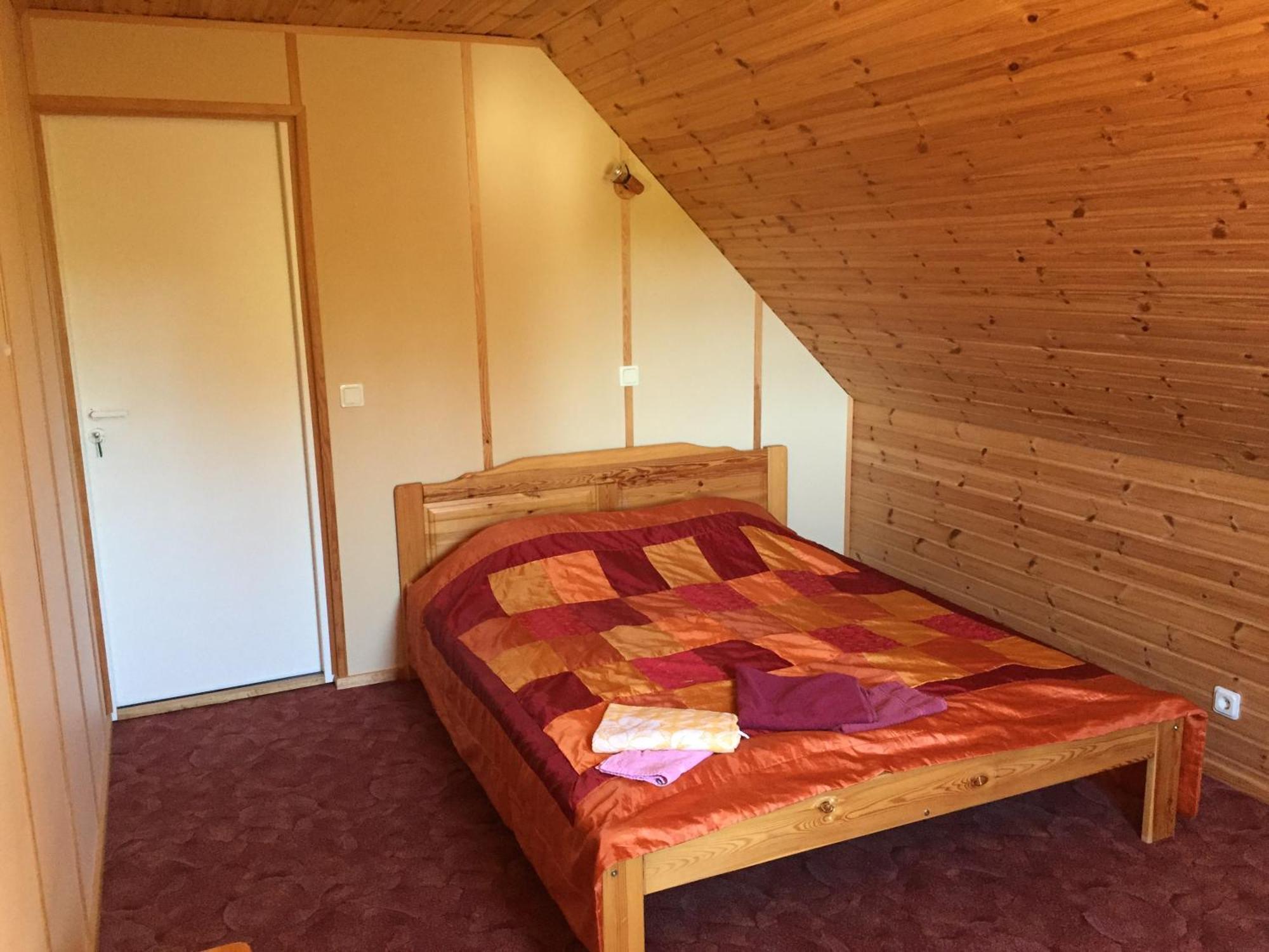 Laane Pansion Bed & Breakfast แกสมู ภายนอก รูปภาพ