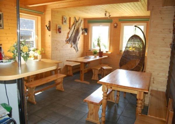Laane Pansion Bed & Breakfast แกสมู ภายนอก รูปภาพ